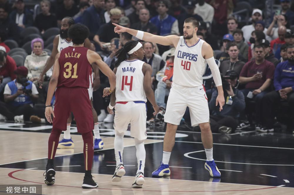 高领奖台 高领奖台